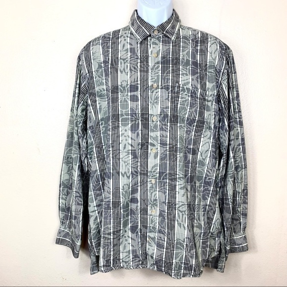 TOMMY BAHAMA Men’s Casual Shirt Buttons Sz M
